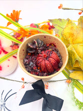 Load image into Gallery viewer, Spooky Pumpkin Patch Wax Melts