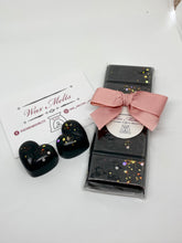 Load image into Gallery viewer, Dark O Snap bar & Hearts