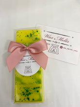 Load image into Gallery viewer, Pear Drops snap bar & hearts