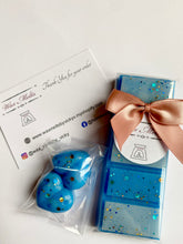 Load image into Gallery viewer, Avobath snap bar & hearts