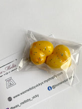 Load image into Gallery viewer, Daisys snap bar & hearts