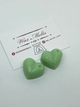 Load image into Gallery viewer, Pine snap bar & hearts