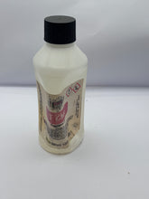 Load image into Gallery viewer, Fuzzy whiz J Choo fragrance oil
