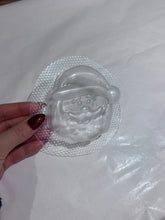 Load image into Gallery viewer, DESTASH BATHBOMB MOULDS

