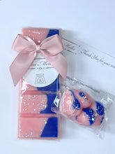 Load image into Gallery viewer, NEW!! Marshmallow &amp; Blueberry Frosting Snapbar &amp; Hearts
