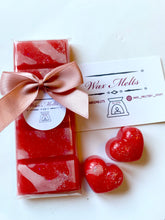 Load image into Gallery viewer, Strawberry &amp; Lily snap bars &amp; Hearts
